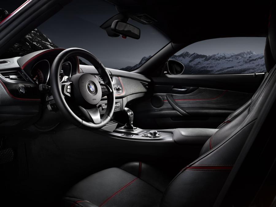 Интерьер BMW Zagato Coupe 2012 года  (фото 34 из 86)